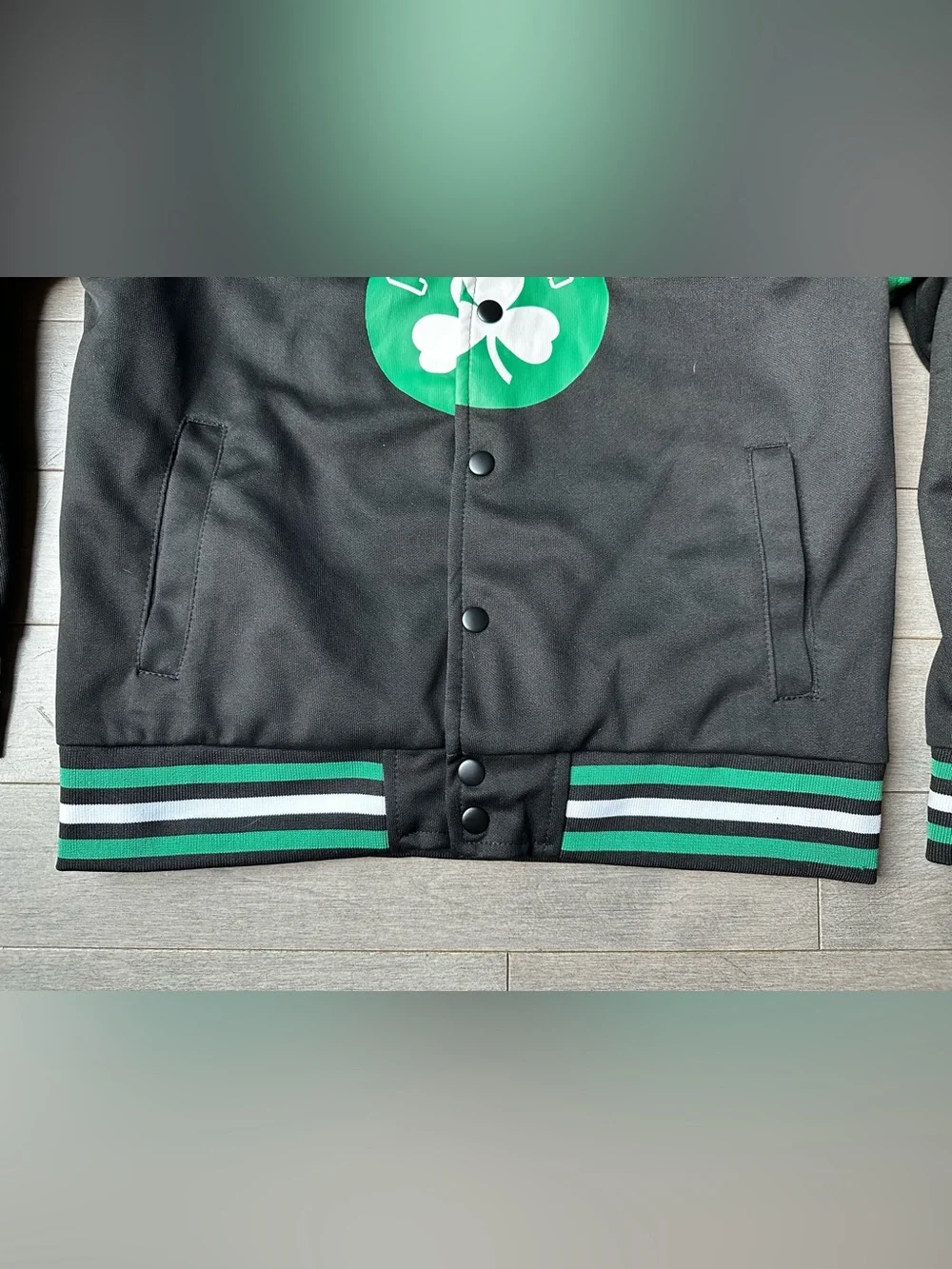 Juniors Unisex NBA Boston Celtics Basketball Snap Button Closure Jacket NWT M